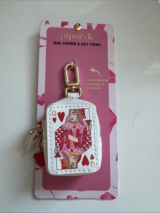 Piper K Accessories - piper•k White & Pink Queen of Hearts Bag Charm Key Chain